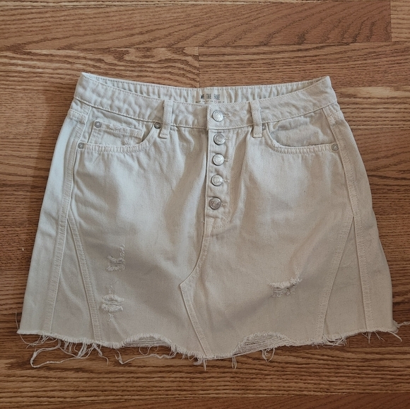 We The Free Dresses & Skirts - EUC We The Free/ Free People Beige Button-Up Denim Skirt, Size 29